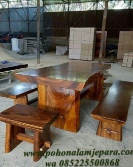 meja makan trembesi
