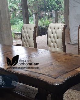 Meja makan ukiran 8 kursi