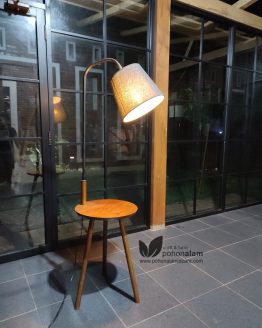 Standing lampu floor lamp